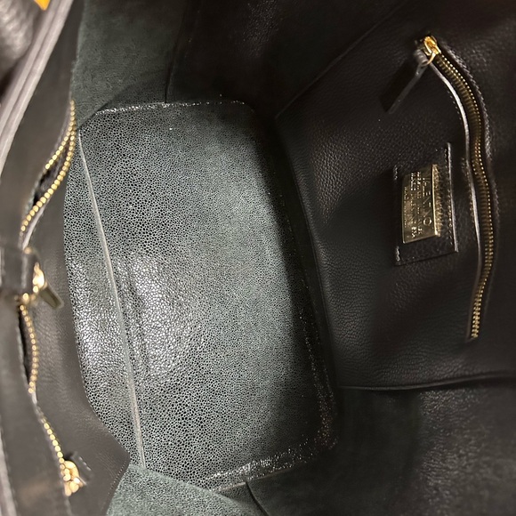 Mario Valentino tote bag measurements are 19 x 11 bottom 14 inches wide - Picture 9 of 11